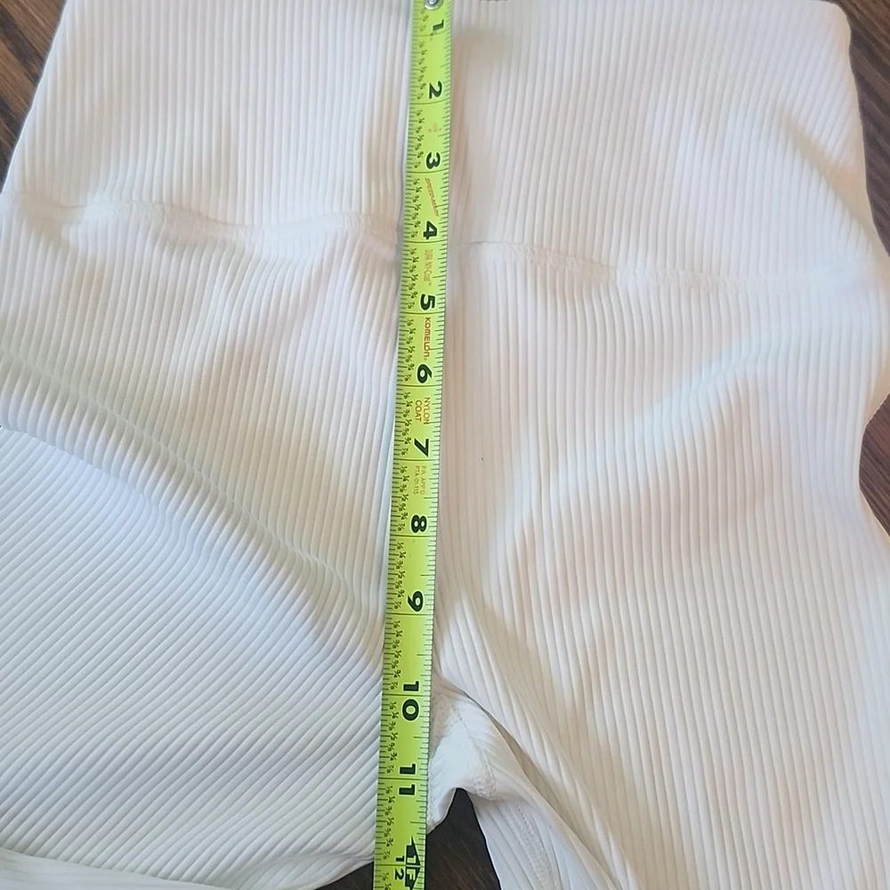 Carbon38 White Flare Boot Cut Leggings - Picture 6 of 8